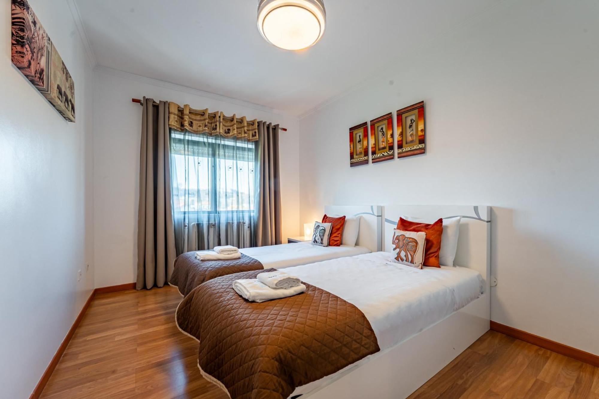 Cozy And Quiet Spacious Flat Vila Nova de Gaia Exteriör bild